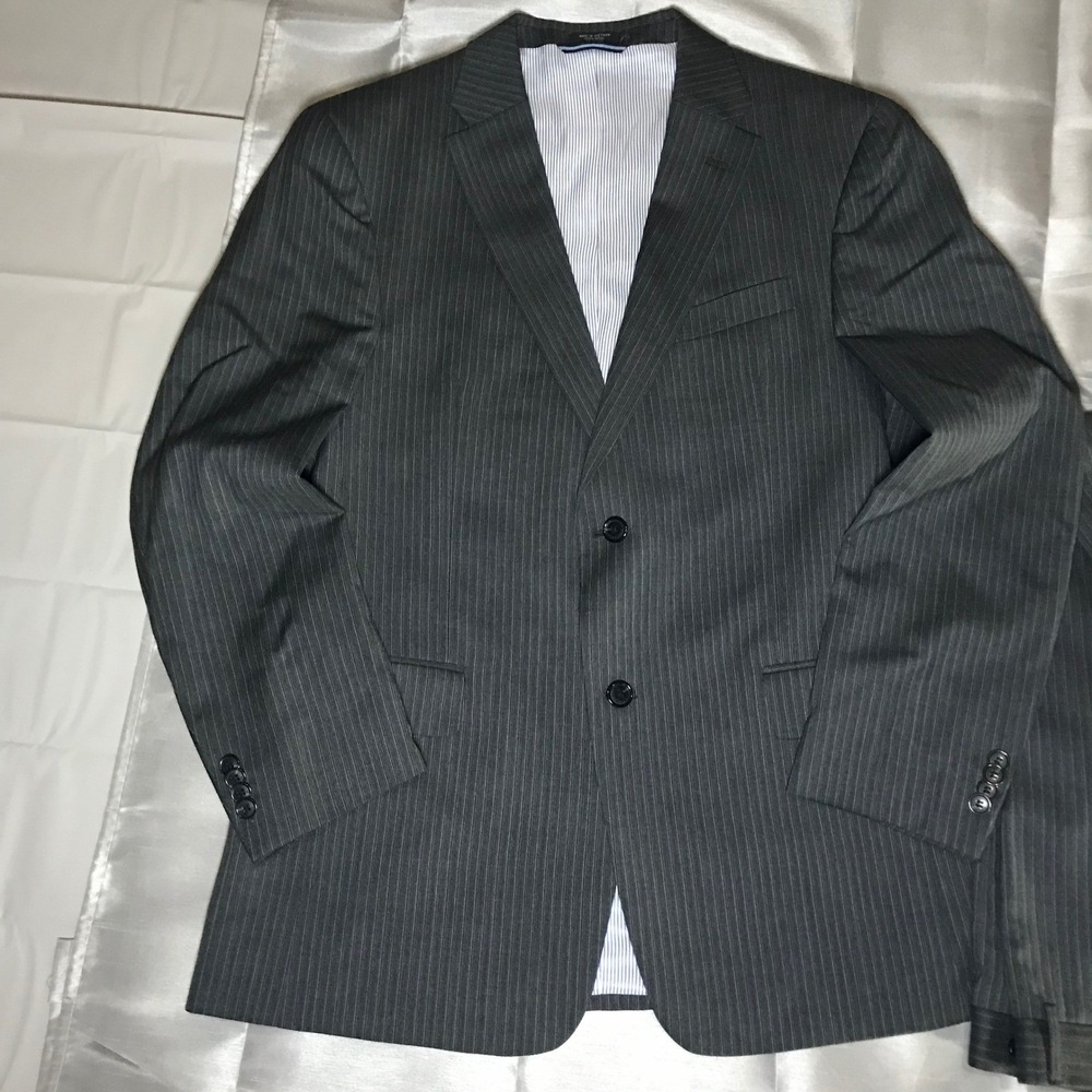 Tommy Hilfiger Mens 100% Wool Pinstripe Suit Charcoal Grey 40R Jacket 34R Pants - Picture 2 of 16